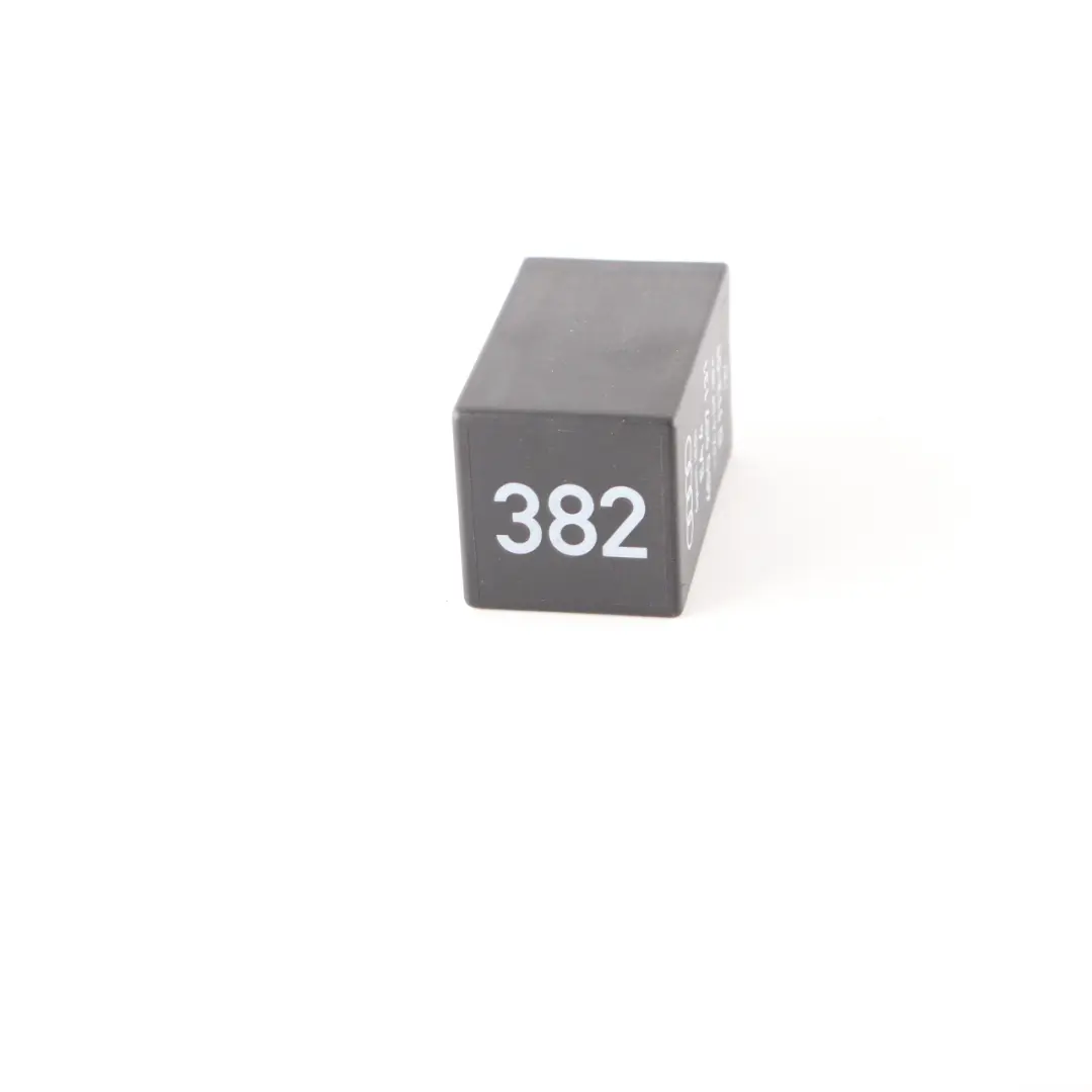 Modulo Unità Relè 4 Pin 12V 4D09907131 per Audi VW Volkswagen con numero di parte 4D0907131 Audi VW Volkswagen Modulo Unità Relè 4 Pin 12V 4D09907131 - SKU 4D0907131 - Numero di parte 4D0907131