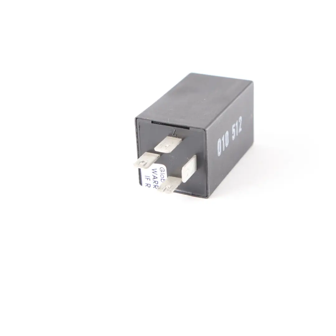 Moduł Przekaźnika Fotela 4 Piny 12V 4D09907131 do Audi VW Volkswagen o numerze 4D0907131 Audi VW Volkswagen Moduł Przekaźnika Fotela 4 Piny 12V 4D09907131 - SKU 4D0907131 - Numer Części 4D0907131