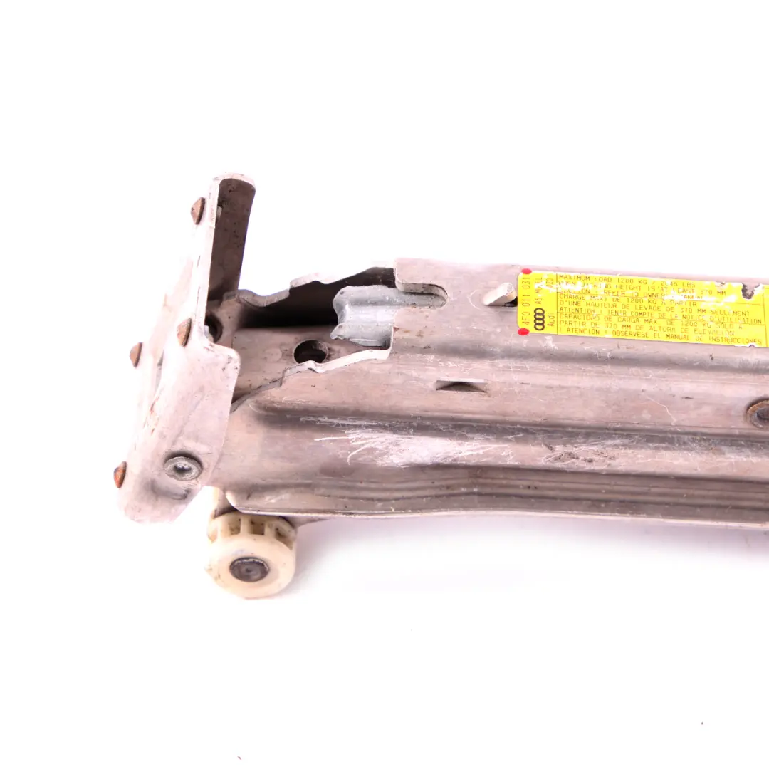 05-11 Emergencia coche de elevación repuesto Jack Tool para Audi A6 C6 S6 con número de pieza 4F0 011 031 Audi A6 C6 S6 05-11 Emergencia coche de elevación repuesto Jack Tool - SKU 4F0 011 031 - Número de pieza 4F0 011 031