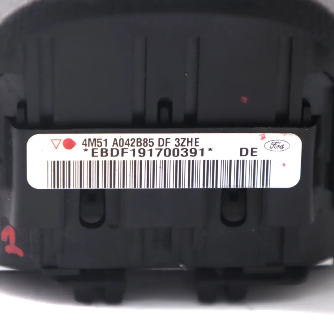 Mk2 Modulo aria per volante lato guida nero per Ford Focus con numero di parte 4M51A042B85DF Ford Focus Mk2 Modulo aria per volante lato guida nero - SKU 4M51A042B85DF - Numero di parte 4M51A042B85DF