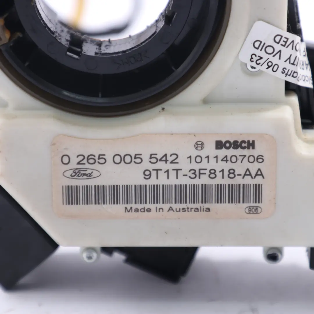 Sensore angolo volante Anello scorrimento Airbag Squib 9T1T3F818AA per Ford Connect con numero di parte 4M5T14A664AD Ford Connect Sensore angolo volante Anello scorrimento Airbag Squib 9T1T3F818AA - SKU 4M5T14A664AD - Numero di parte 4M5T14A664AD