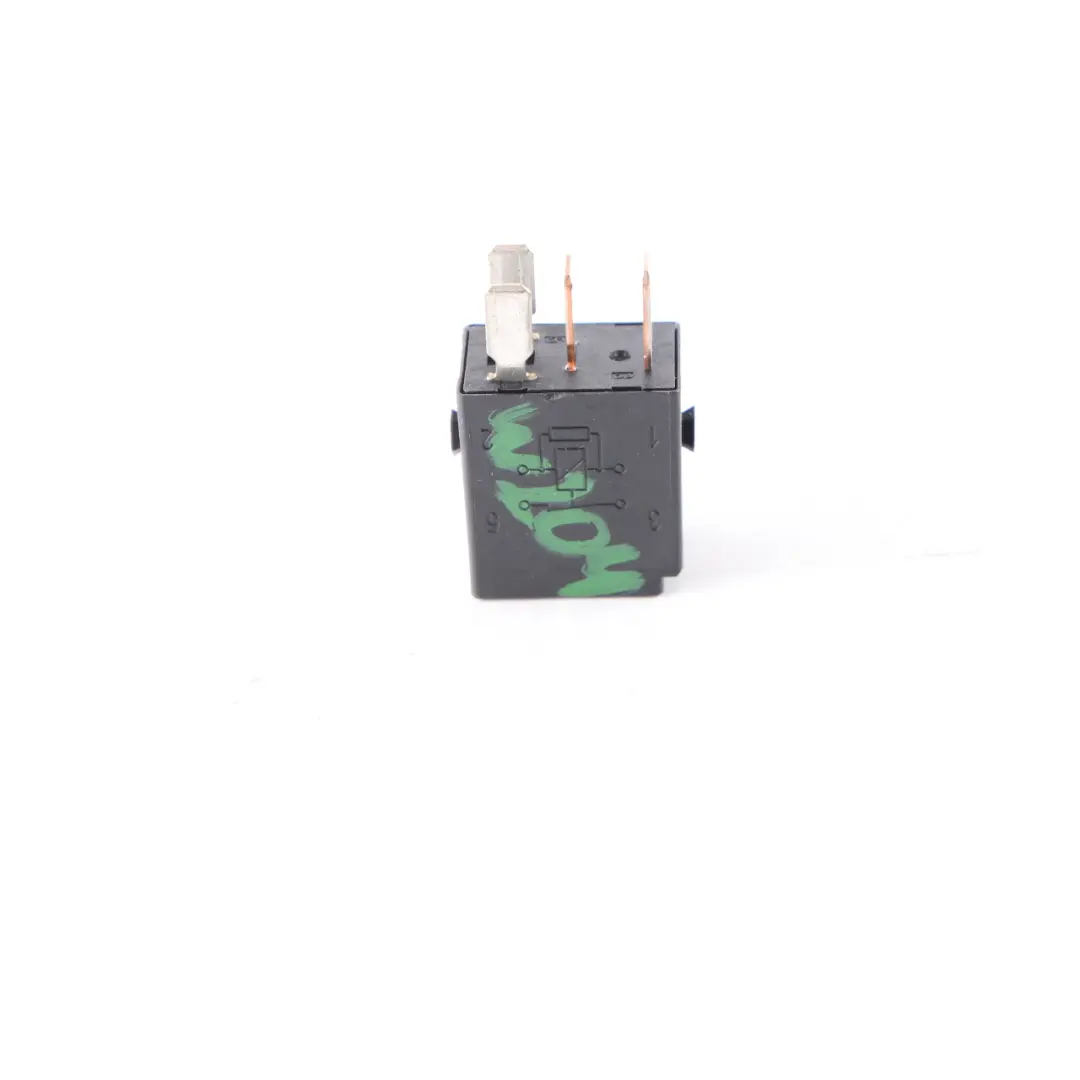  Relé Mercedes W176 W246 4 polos Negro Hella 12V A0025428419 - SKU 4RA007813 - Número de pieza 4RA007813