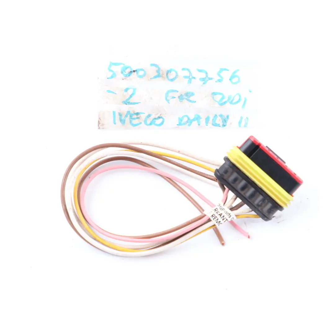 Headlight Lamp Light Front Right O/S Plug Socket Wiring to Iveco Daily 3 with Part number 500307756 Iveco Daily 3 Headlight Lamp Light Front Right O/S Plug Socket Wiring - SKU 500307756-2 - Part number 500307756