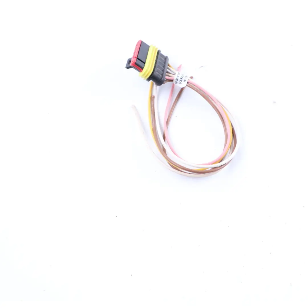Headlight Lamp Light Front Right O/S Plug Socket Wiring to Iveco Daily 3 with Part number 500307756 Iveco Daily 3 Headlight Lamp Light Front Right O/S Plug Socket Wiring - SKU 500307756-2 - Part number 500307756