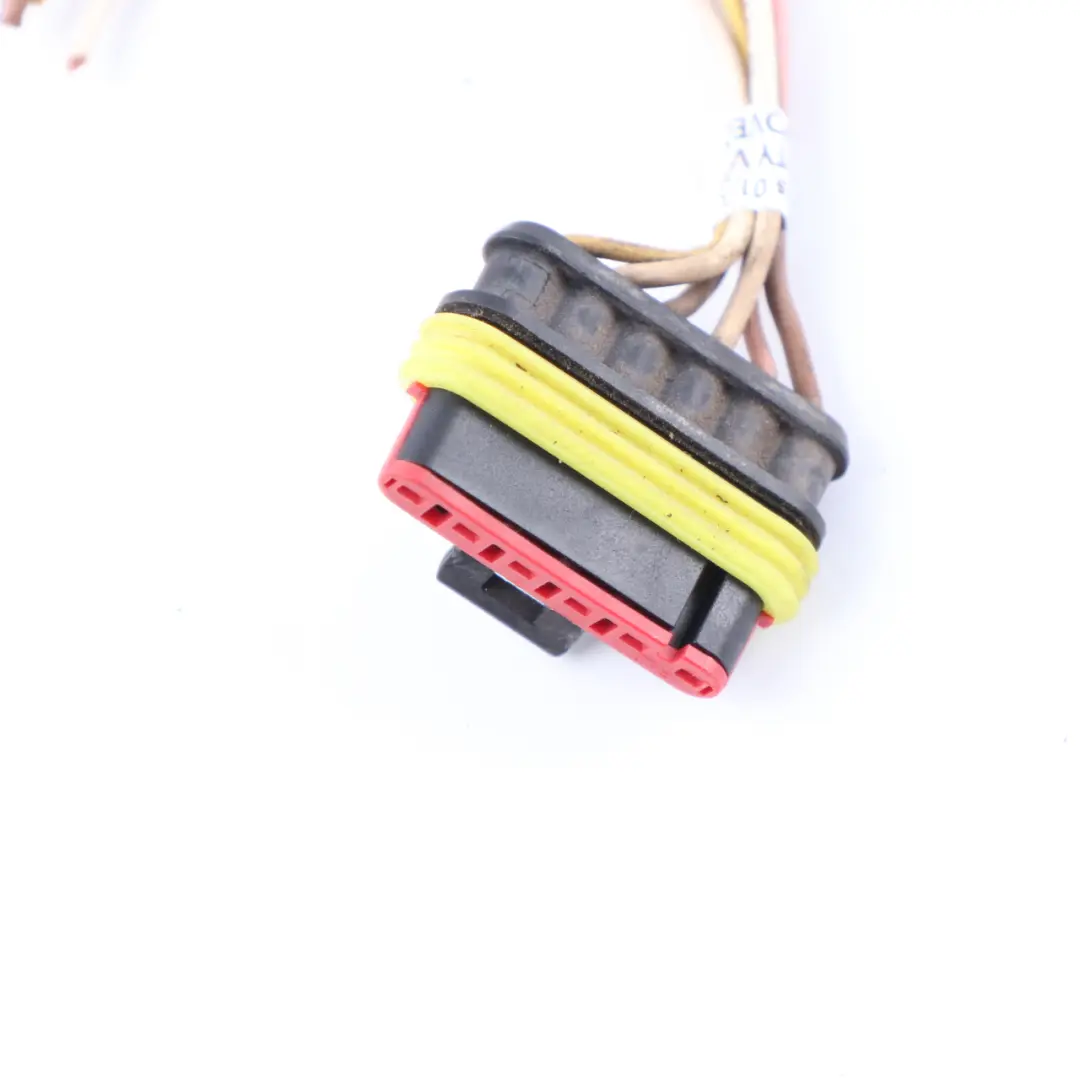 Headlight Lamp Light Front Left N/S Plug Socket Wiring to Iveco Daily 3 with Part number 500307757 Iveco Daily 3 Headlight Lamp Light Front Left N/S Plug Socket Wiring - SKU 500307757-2 - Part number 500307757