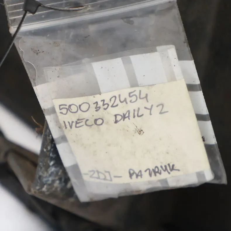 Bumper Light Bar Additional Lighting Carrier to Iveco Daily 2 Rear with Part number 500332454 Iveco Daily 2 Rear Bumper Light Bar Additional Lighting Carrier - SKU 500332454 - Part number 500332454