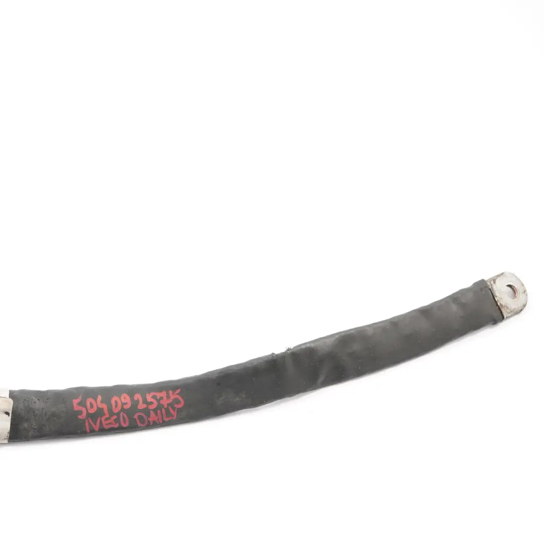 Fil électrique Câble de terre Câblage d'alimentation pour Iveco Daily 3 à propos du numéro de pièce 504092575 Iveco Daily 3 Fil électrique Câble de terre Câblage d'alimentation - SKU 504092575 - Numéro de pièce 504092575