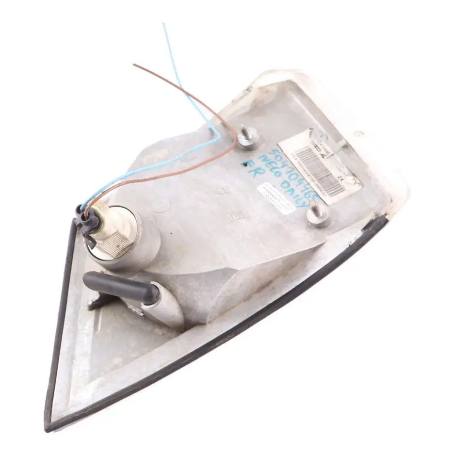 Turn Indicator Signal Light Lamp Front Right O/S to Iveco Daily 3 with Part number 504104465 Iveco Daily 3 Turn Indicator Signal Light Lamp Front Right O/S - SKU 504104465 - Part number 504104465