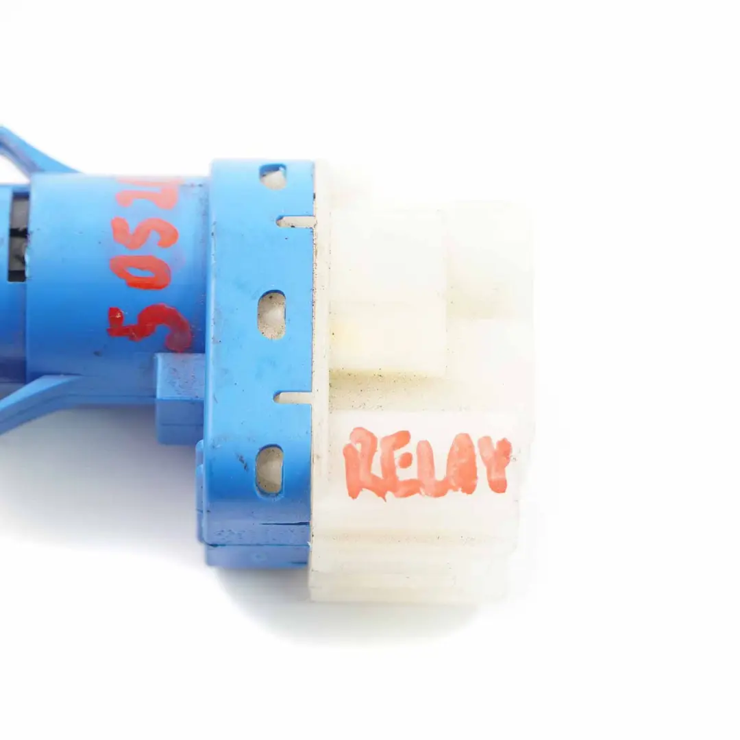 Interrupteur feux stop Fiat Ducato Peugeot Boxer Pédale Parking Stop pour à propos du numéro de pièce 50520116 Interrupteur feux stop Fiat Ducato Peugeot Boxer Pédale Parking Stop - SKU 50520116 - Numéro de pièce 50520116