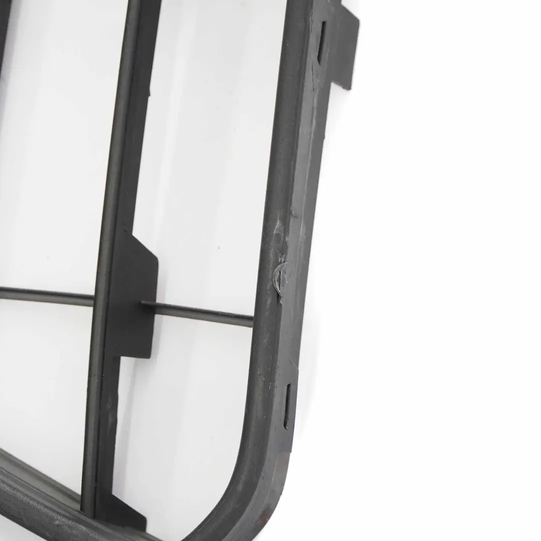  Grille de pare-chocs avant Ford Transit Connect Cache grille centrale - SKU 5086088 - Numéro de pièce 5086088