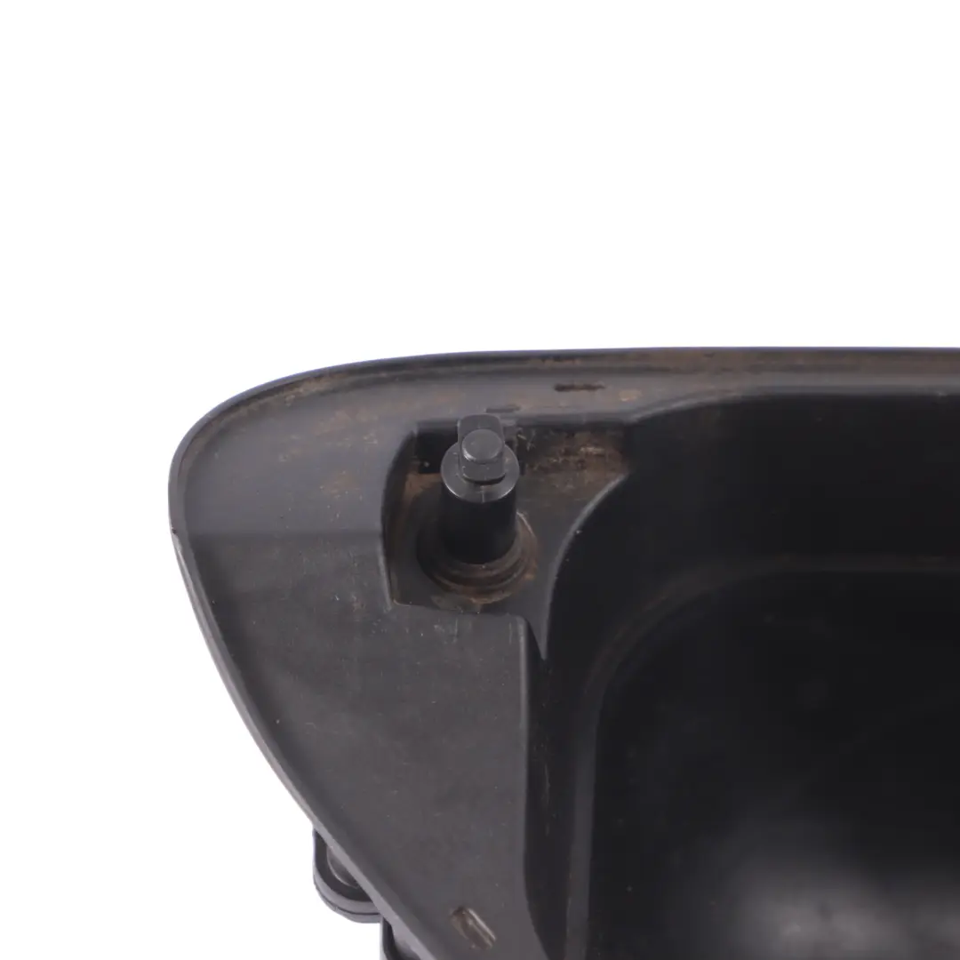 Volkswagen Golf Sportsvan Couvercle trappe remplissage carburant 510809799 - SKU 510809857A - Numéro de pièce 510809857A