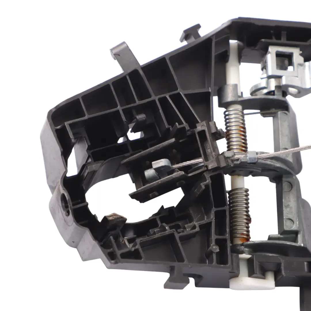 Uchwyt Klamki Zewnętrznej Lewy Tył do Volkswagen Golf SV o numerze 510837811L Volkswagen Golf SV Uchwyt Klamki Zewnętrznej Lewy Tył - SKU 510837811L - Numer Części 510837811L