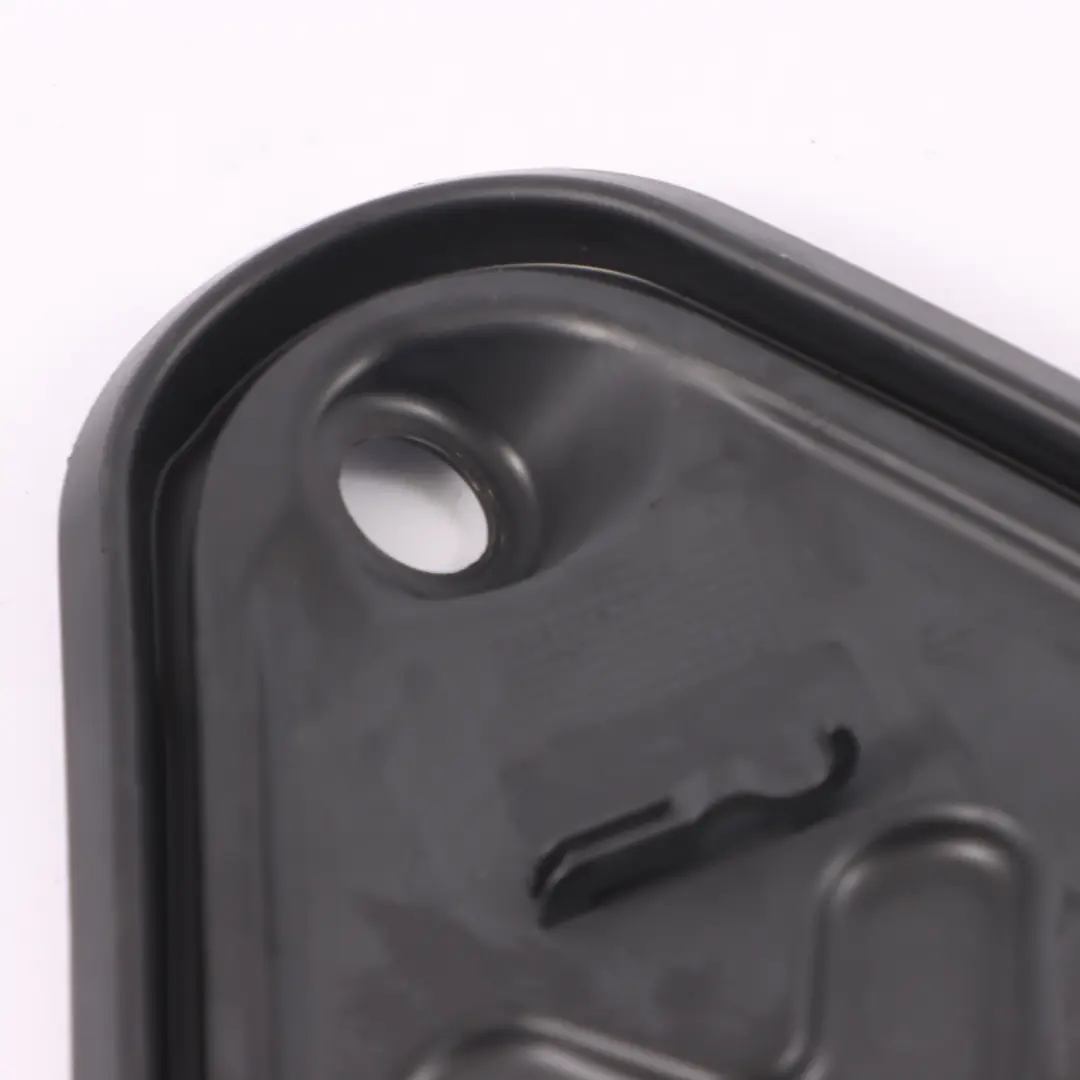 Pokrywa Osłona Drzwi Lewy Tyl do Volkswagen Golf Sportsvan o numerze 510839915B Volkswagen Golf Sportsvan Pokrywa Osłona Drzwi Lewy Tyl - SKU 510839915B - Numer Części 510839915B