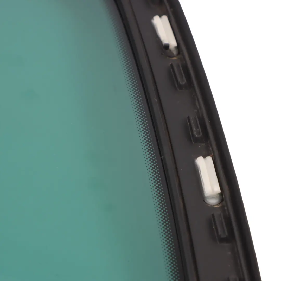 Cristal Puerta Trasera Lado Izquierdo AS2 para Volkswagen Golf SV con número de pieza 510845041AM Volkswagen Golf SV Cristal Puerta Trasera Lado Izquierdo AS2 - SKU 510845041AM - Número de pieza 510845041AM