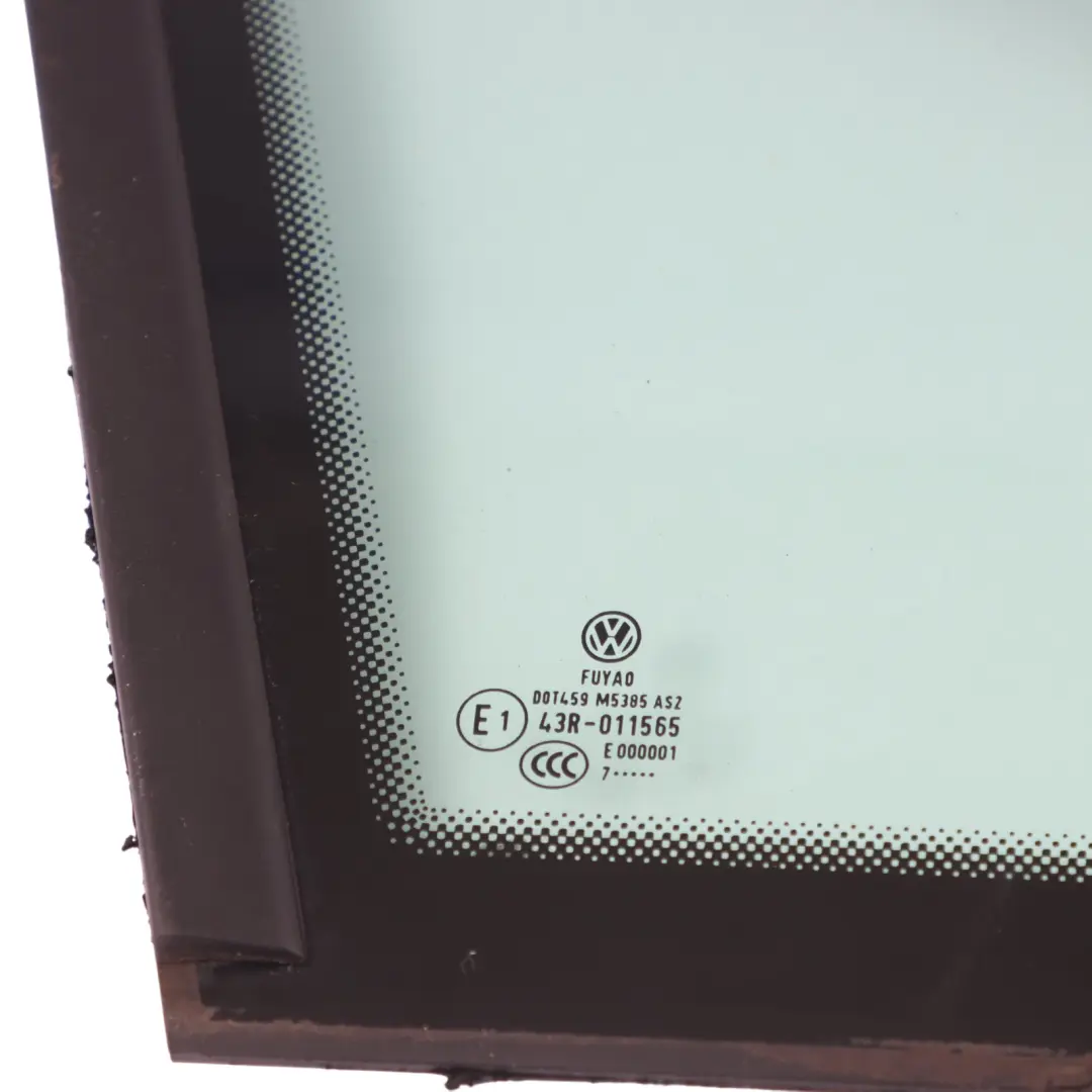 Seitenfenster vorne rechts festes Dreiecksglas AS2 für Volkswagen VW Golf SV mit Teilenummer 510845412T Volkswagen VW Golf SV Seitenfenster vorne rechts festes Dreiecksglas AS2 - SKU 510845412T - Teilenummer 510845412T