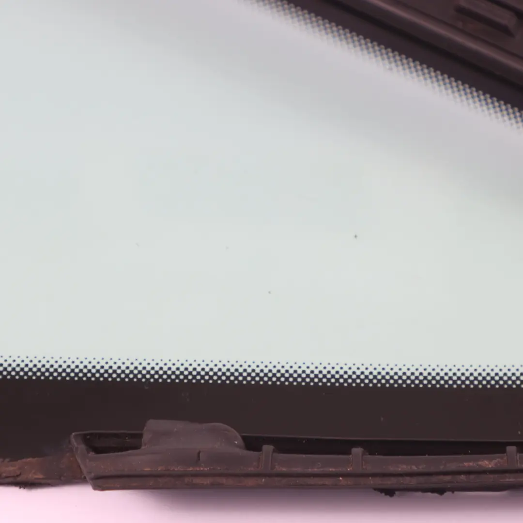 Seitenfenster vorne rechts festes Dreiecksglas AS2 für Volkswagen VW Golf SV mit Teilenummer 510845412T Volkswagen VW Golf SV Seitenfenster vorne rechts festes Dreiecksglas AS2 - SKU 510845412T - Teilenummer 510845412T