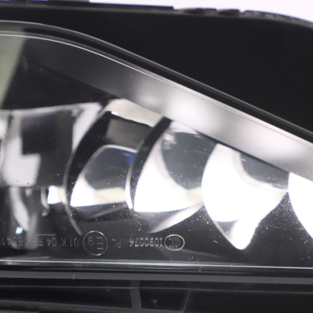 Światło Przeciwmgielne Lewy Przód do VW Volkswagen Golf Sportsvan o numerze 510941661E VW Volkswagen Golf Sportsvan Światło Przeciwmgielne Lewy Przód - SKU 510941661E - Numer Części 510941661E