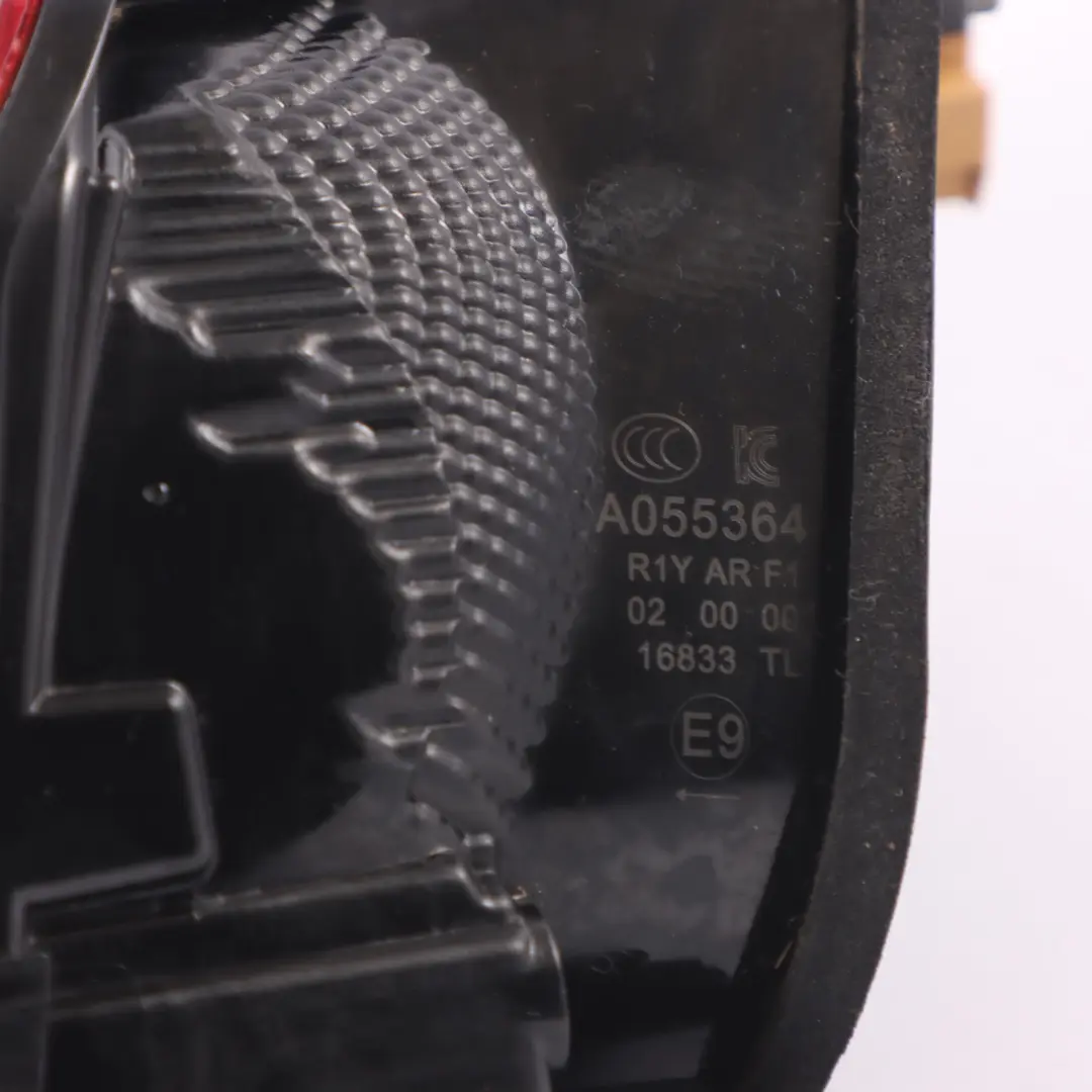 Kofferraum Deckel Rücklicht innen links für VW Volkswagen Golf SV mit Teilenummer 510945093P VW Volkswagen Golf SV Kofferraum Deckel Rücklicht innen links - SKU 510945093P - Teilenummer 510945093P