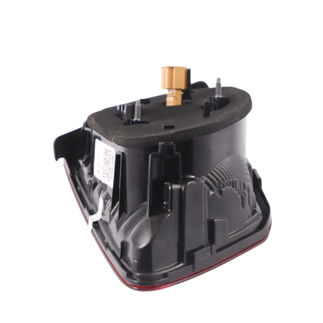 Tapa Del Maletero Luz Trasera Interior Derecho para VW Volkswagen Golf SV con número de pieza 510945094P VW Volkswagen Golf SV Tapa Del Maletero Luz Trasera Interior Derecho - SKU 510945094P - Número de pieza 510945094P