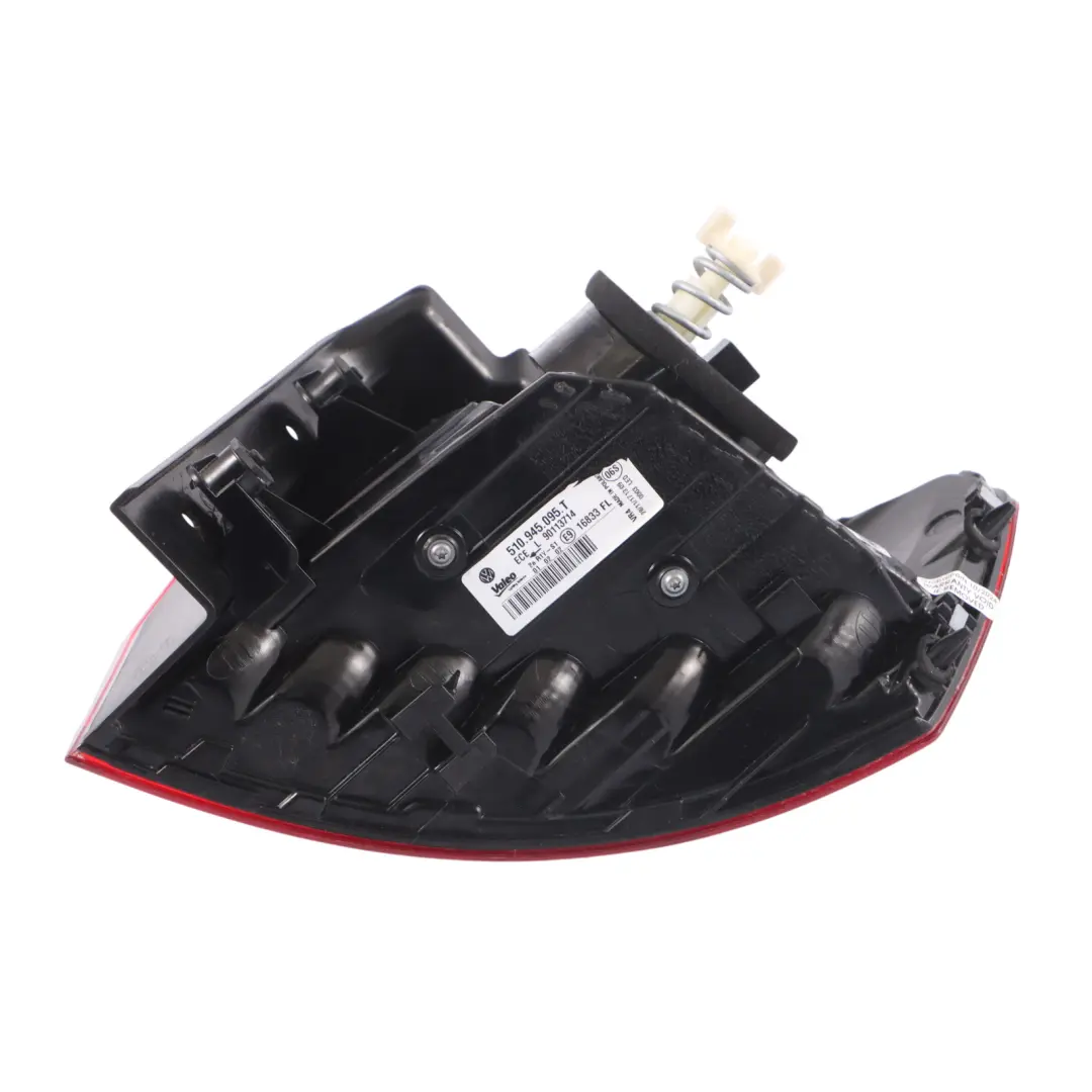 Lampe gauche du coffre arrière LED pour Volkswagen Golf Sportsvan à propos du numéro de pièce 510945095T Volkswagen Golf Sportsvan Lampe gauche du coffre arrière LED - SKU 510945095T - Numéro de pièce 510945095T