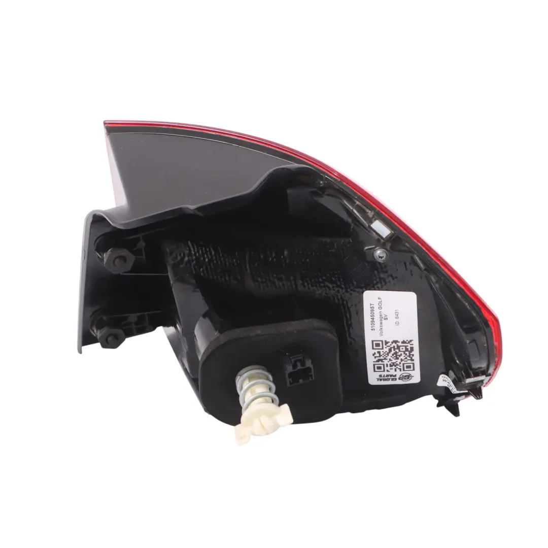 Lampe gauche du coffre arrière LED pour Volkswagen Golf Sportsvan à propos du numéro de pièce 510945095T Volkswagen Golf Sportsvan Lampe gauche du coffre arrière LED - SKU 510945095T - Numéro de pièce 510945095T