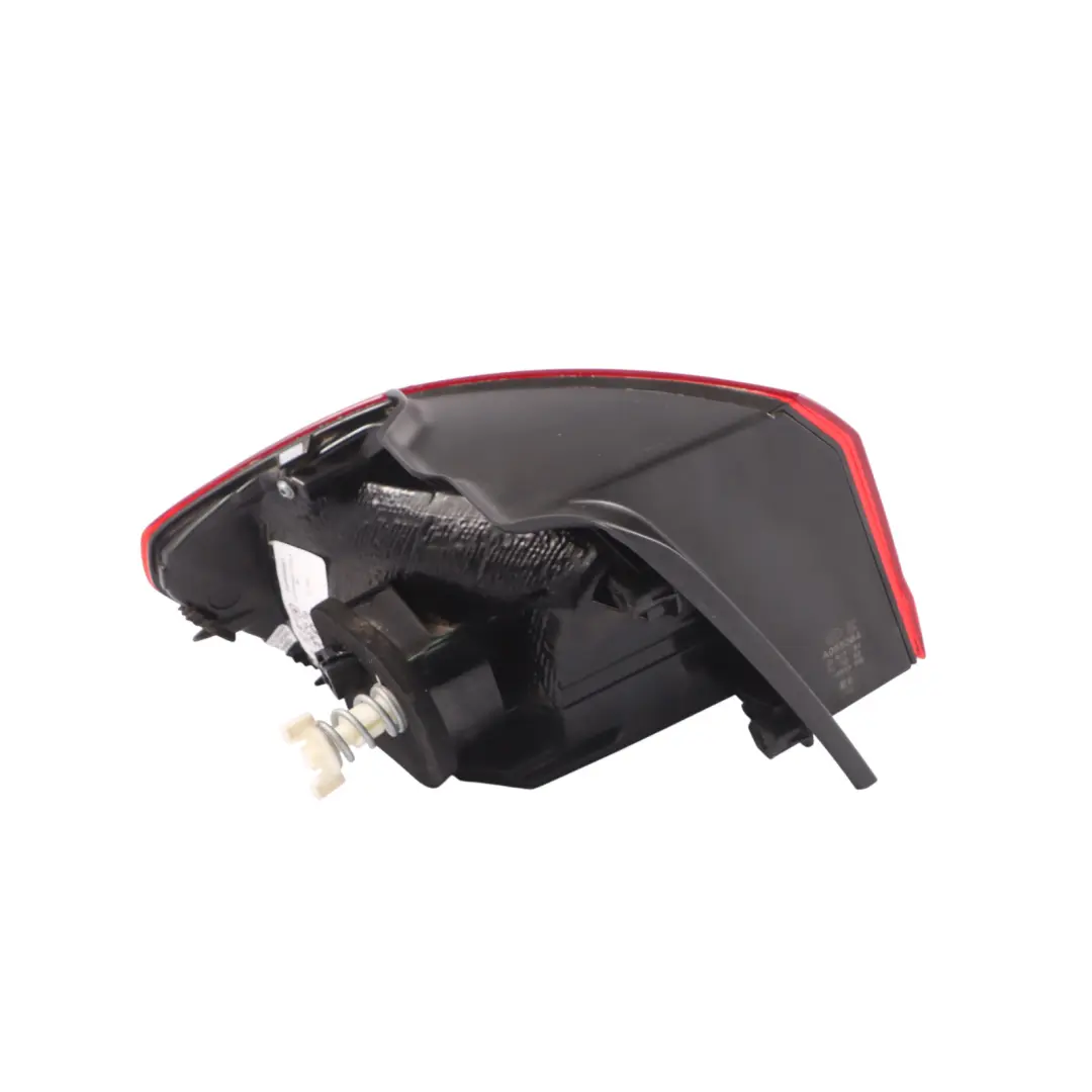 Volkswagen Golf Sportsvan Lampa Tylna Prawa - SKU 510945096T - Numer Części 510945096T