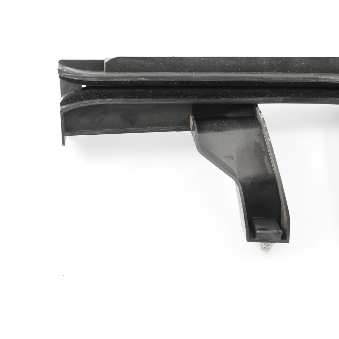 Ventana Grove trasera Izquierda Guía de Cristal para Opel Combo D con número de pieza 51810885 Opel Combo D Ventana Grove trasera Izquierda Guía de Cristal - SKU 51810885 - Número de pieza 51810885