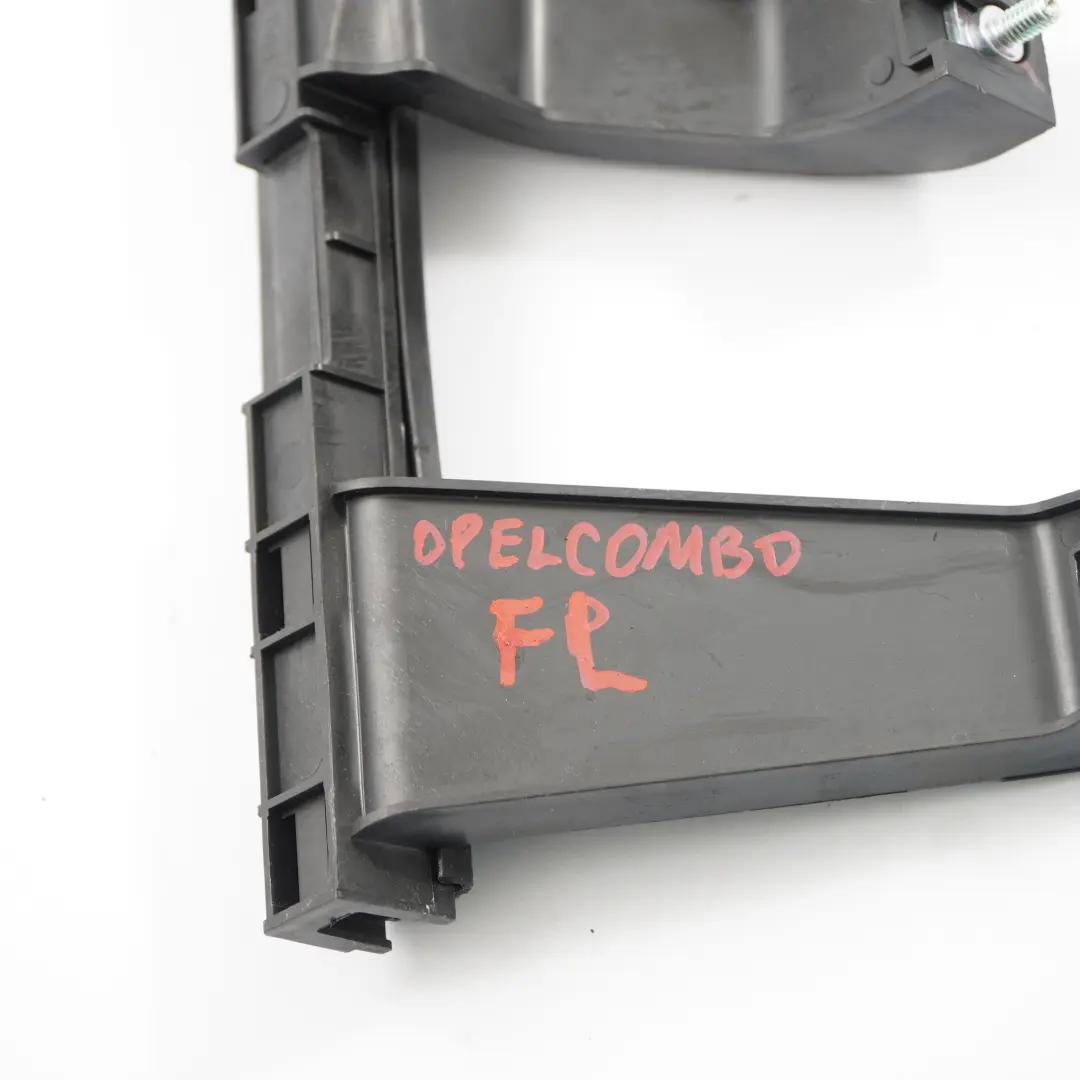Opel Combo D Guide de la vitre arrière gauche de la fenêtre Grove - SKU 51810885 - Numéro de pièce 51810885