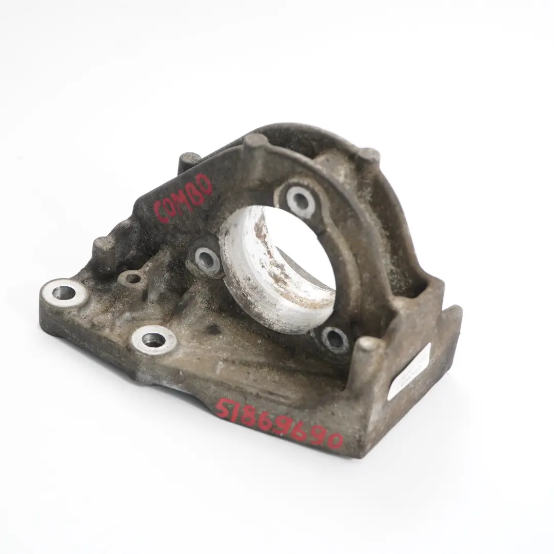 Soporte de eje de hélice Soporte de eje de hélice para Opel Combo con número de pieza 51869690 Opel Combo Soporte de eje de hélice Soporte de eje de hélice - SKU 51869690 - Número de pieza 51869690