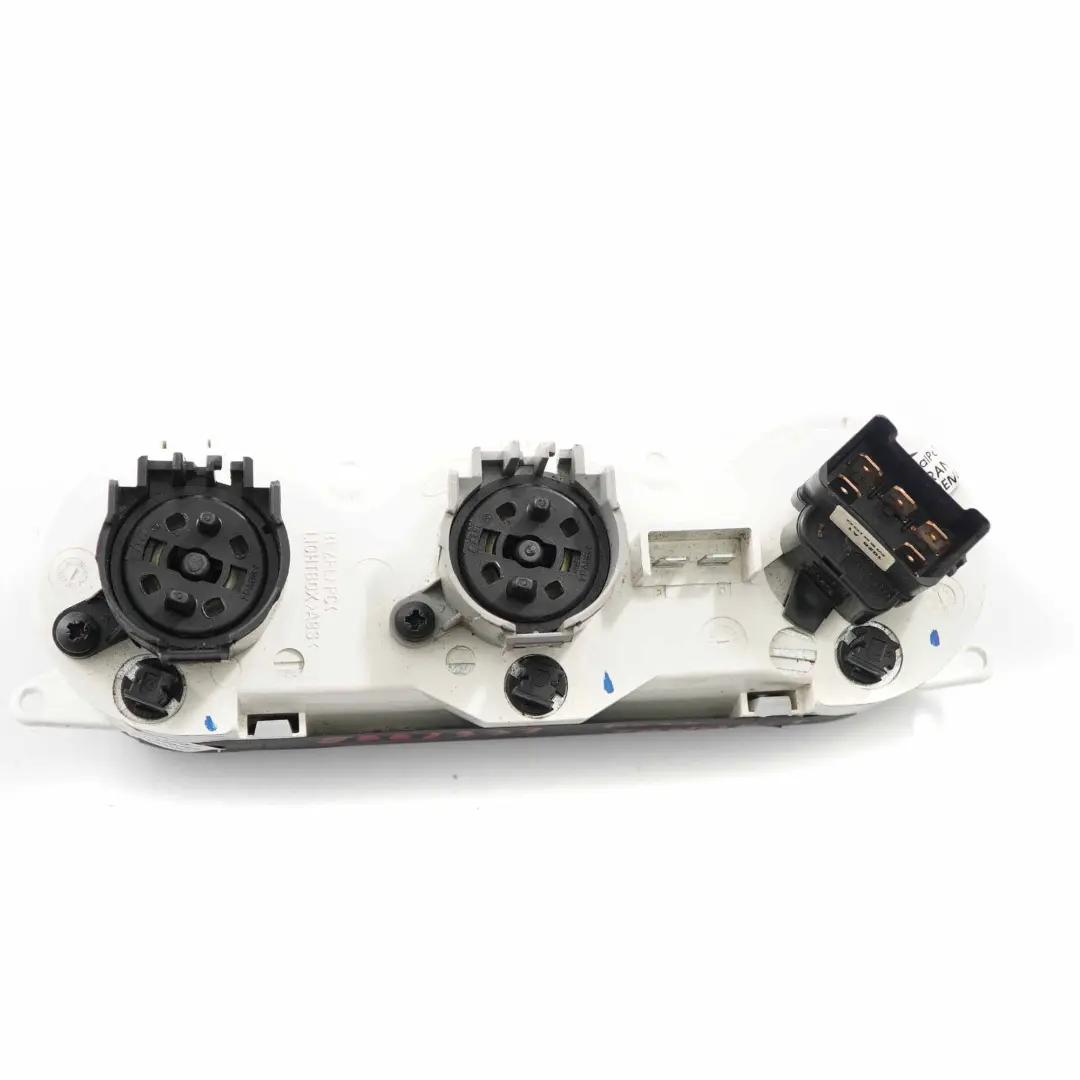 Panel Calentador Interruptor Aire Acondicionado para Ford Transit Connect con número de pieza 5225337 Ford Transit Connect Panel Calentador Interruptor Aire Acondicionado - SKU 5225337 - Número de pieza 5225337