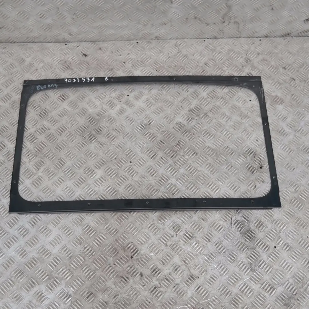 BMW 5 X6 SERIES E60 E60N E71 E72 Tapa marco techo solar - SKU 54137033531 - Número de pieza 54137033531