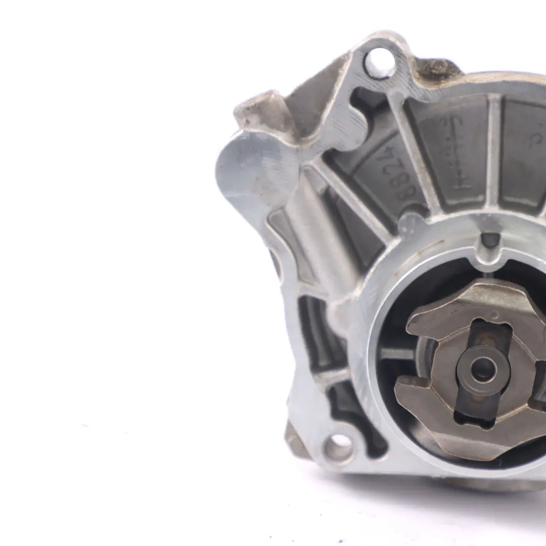 Vauxhall Insignia A 2.0 CDTI A20DTH Diesel Engine Vacuum Pump - SKU 55205446 - Part number 55205446
