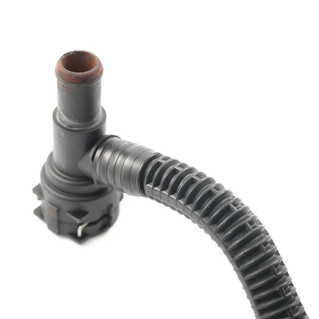 Tuyau refroidissement Saab 93 9-3 1.9 Ttid Tuyau refroidisseur d'huile - SKU 55209778 - Numéro de pièce 55209778