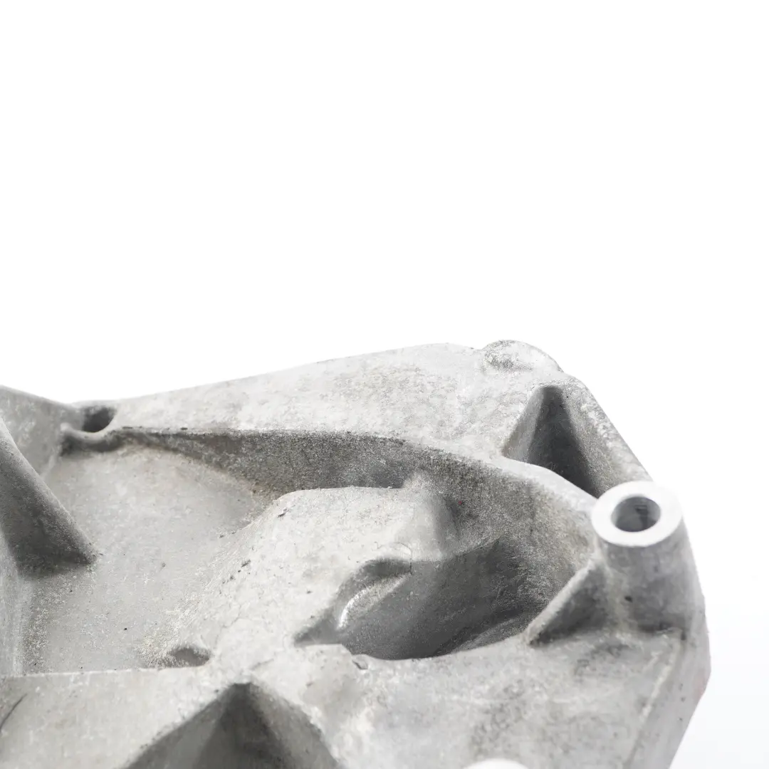 Mount Bracket Saab 9-3 1.9 Ttdi Opel Vectra C 1.9 cdti Z19DTH to Engine with Part number 55210423 Engine Mount Bracket Saab 9-3 1.9 Ttdi Opel Vectra C 1.9 cdti Z19DTH - SKU 55210423 - Part number 55210423