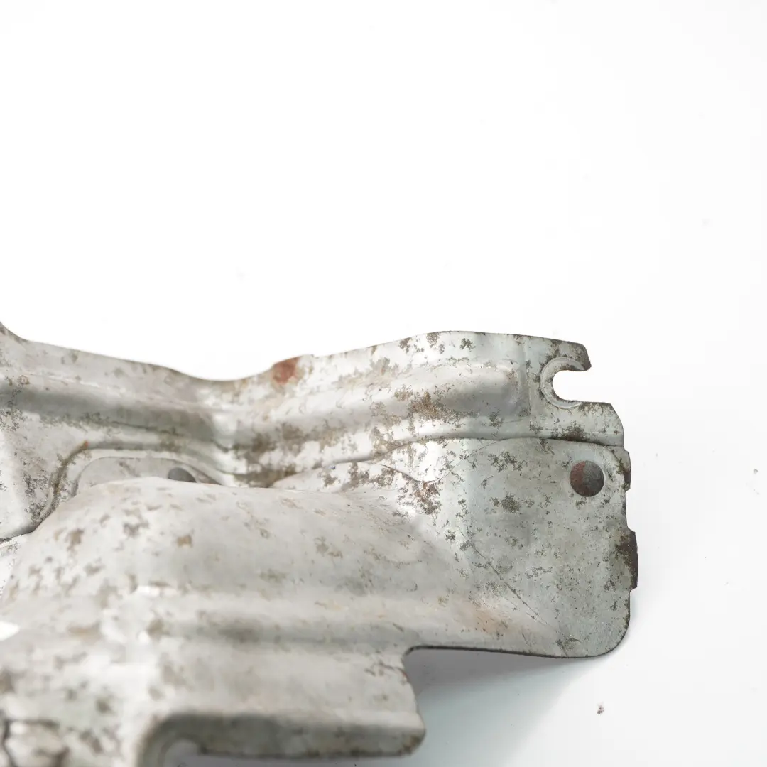 Osłona termiczna turbosprężarki do Saab 9-3 1.9 Ttid o numerze 55212400 Saab 9-3 1.9 Ttid Osłona termiczna turbosprężarki - SKU 55212400 - Numer Części 55212400