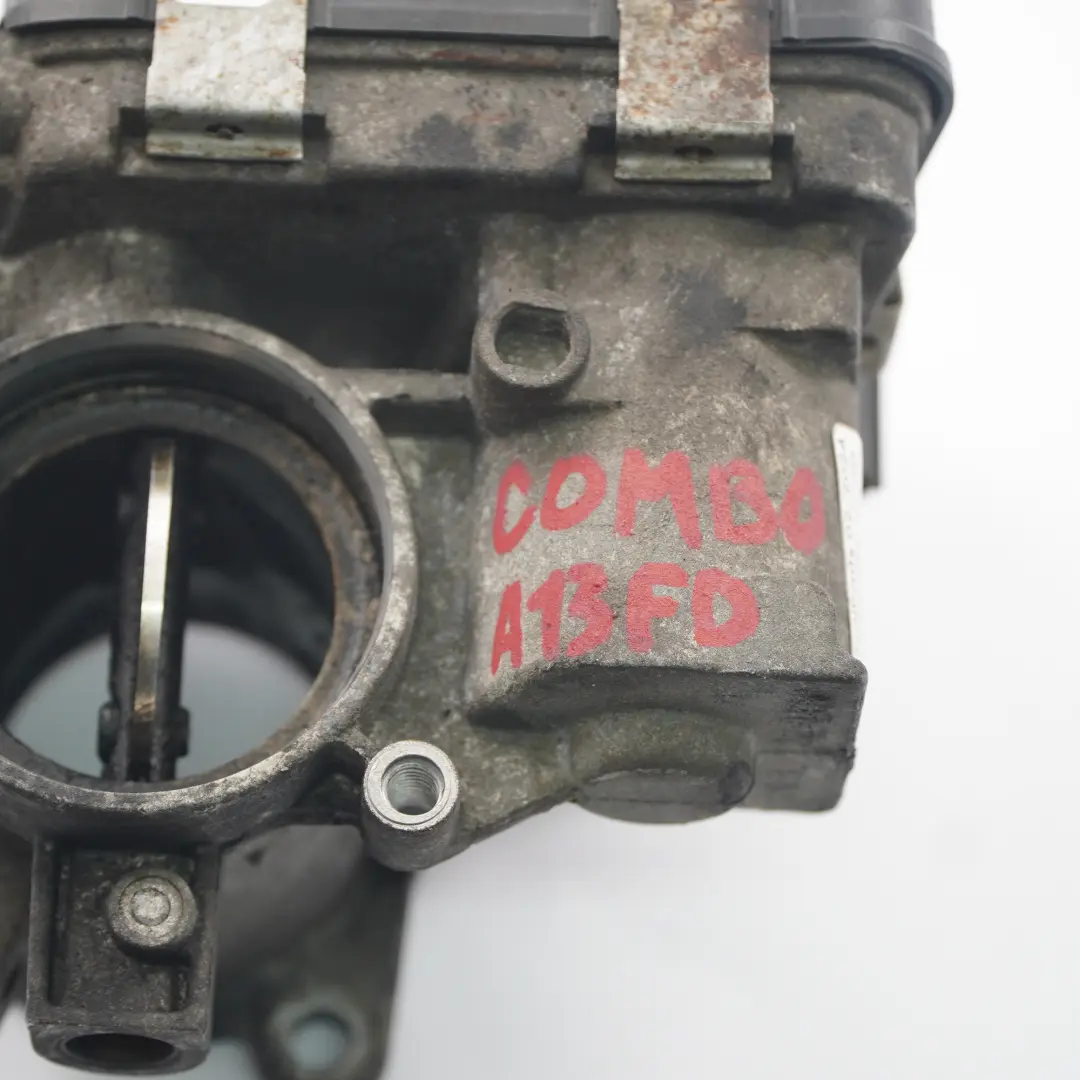 Válvula de mariposa para Opel Combo D 1.3 CDTi Diesel Motor con número de pieza 55213019 Opel Combo D 1.3 CDTi Diesel Motor Válvula de mariposa - SKU 55213019 - Número de pieza 55213019