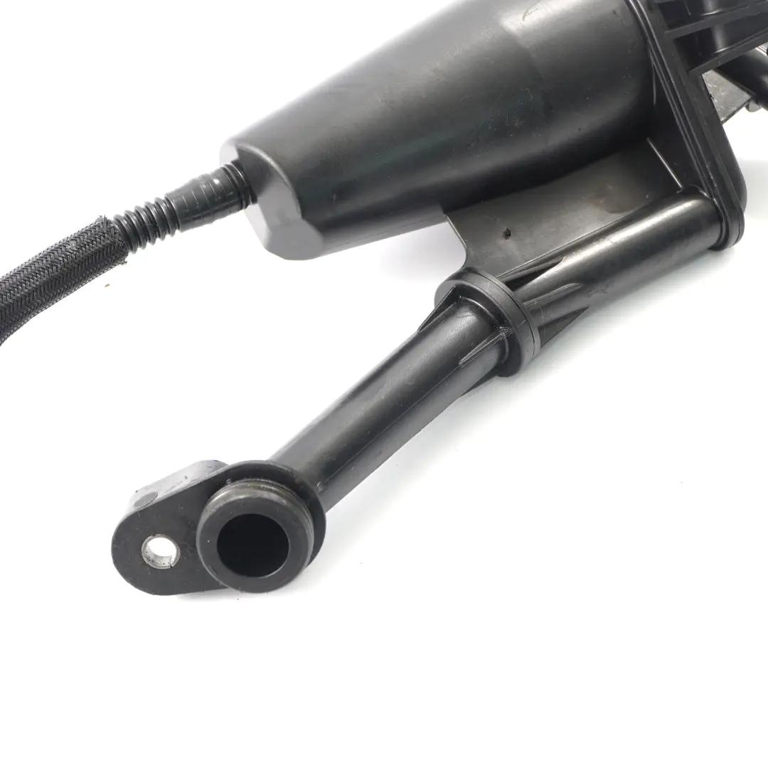 Oil Separator Saab 9-3 1.9 Ttid Diesel Breather Crankase Ventilation to with Part number 55217821 Oil Separator Saab 9-3 1.9 Ttid Diesel Breather Crankase Ventilation - SKU 55217821 - Part number 55217821