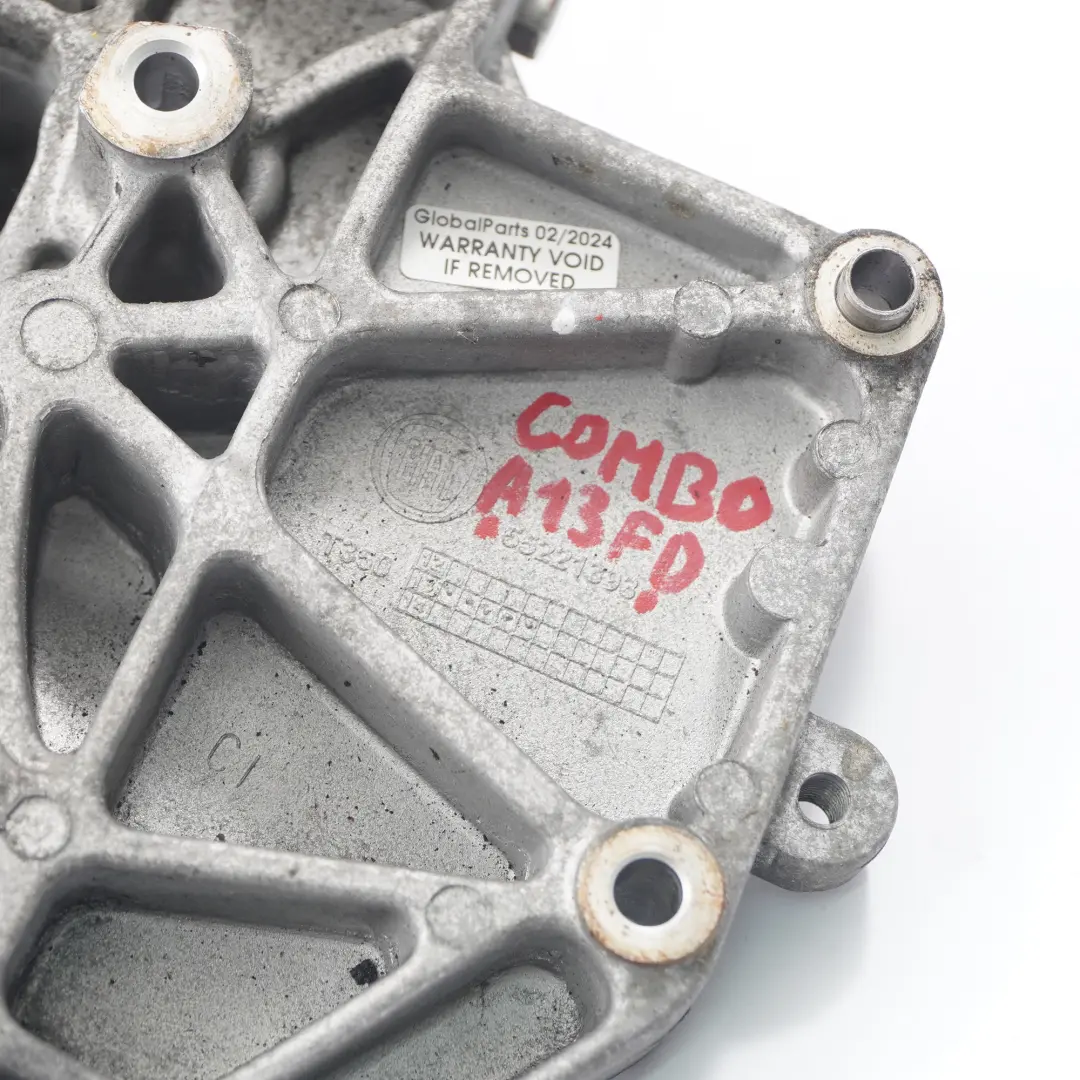 Supporto motore Opel Combo D Fiat Doblo 1.3 Diesel Supporto per con numero di parte 55221393 Supporto motore Opel Combo D Fiat Doblo 1.3 Diesel Supporto - SKU 55221393 - Numero di parte 55221393