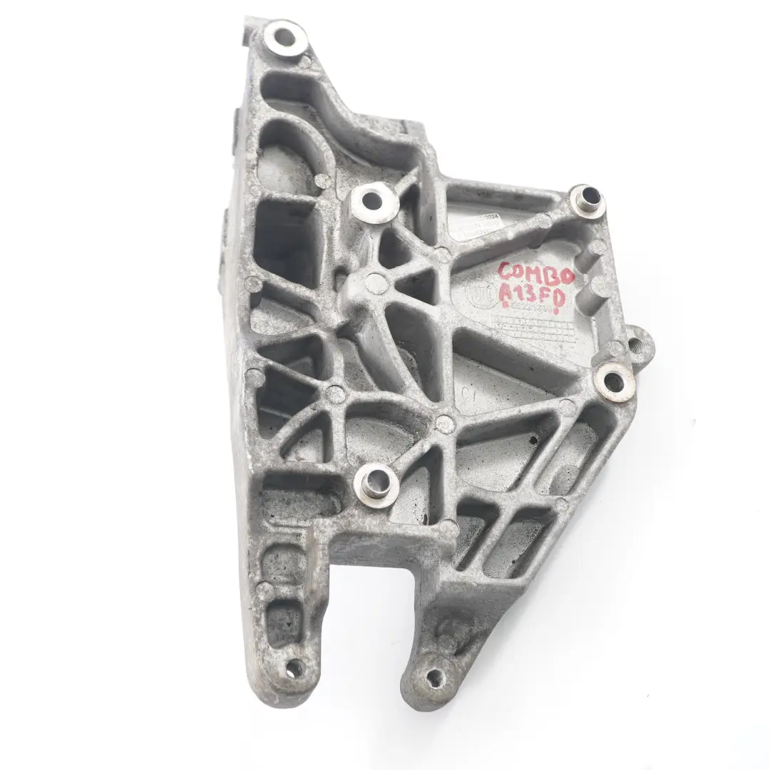 Motor halterung Opel Combo D Fiat Doblo 1.3 Diesel Träger Halterung - SKU 55221393 - Teilenummer 55221393