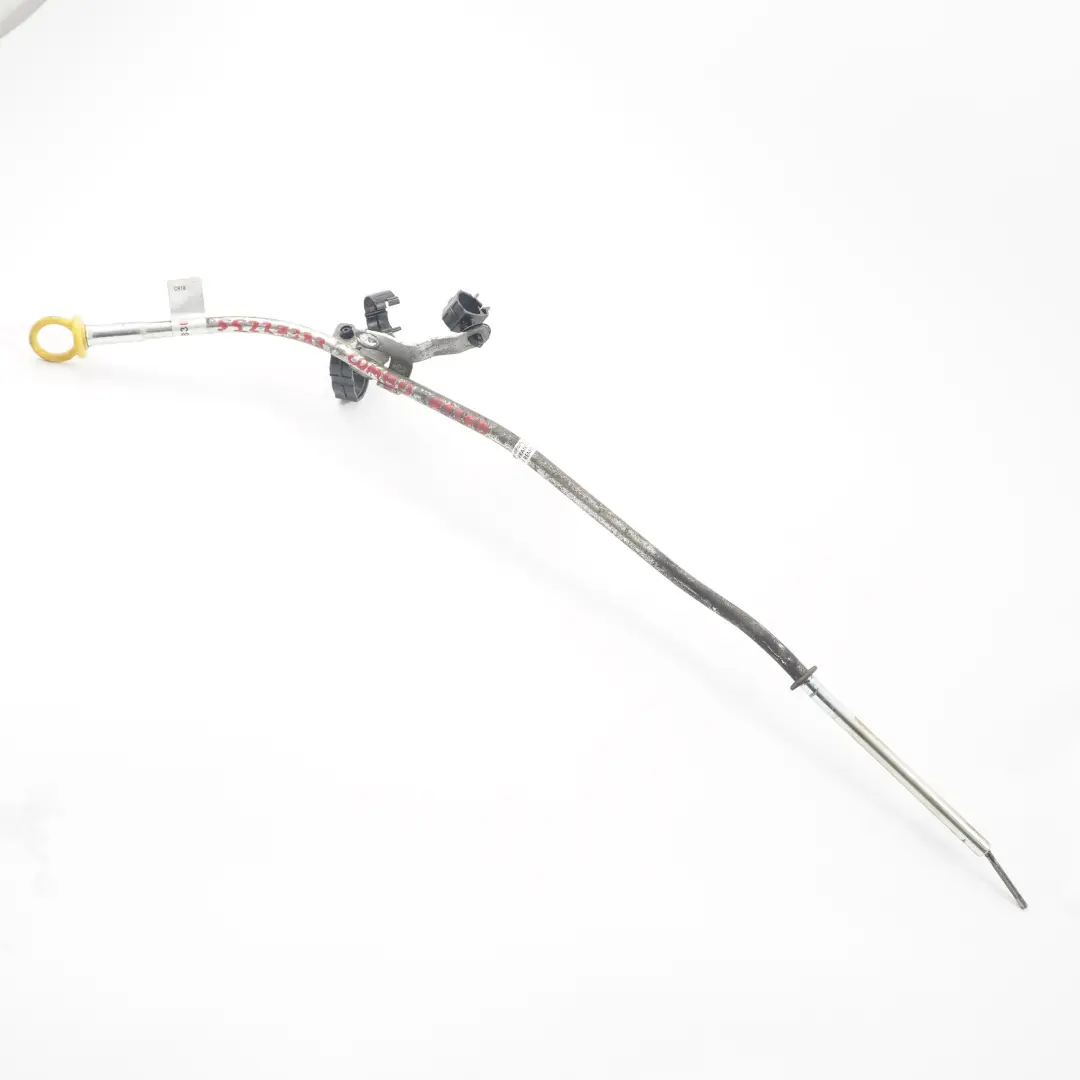 Livello dell'asta dell'olio motore Tubo guida per Opel Combo D 1.3 CDTi con numero di parte 55227383 Opel Combo D 1.3 CDTi Livello dell'asta dell'olio motore Tubo guida - SKU 55227383 - Numero di parte 55227383
