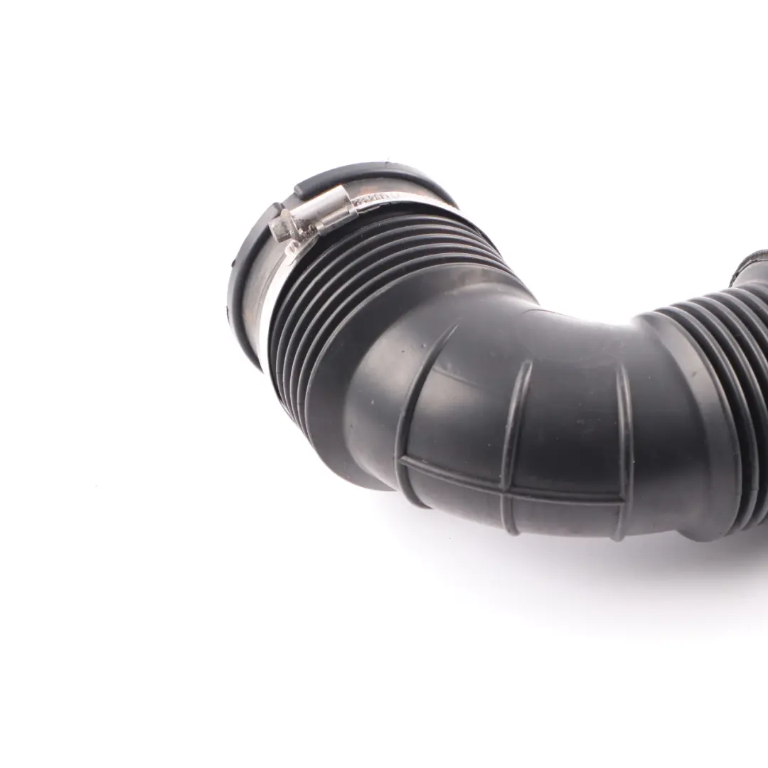 Vauxhall Insignia A 2.0 CDTi Diesel Air Intake Pipe Hose Line - SKU 55561787 - Part number 55561787
