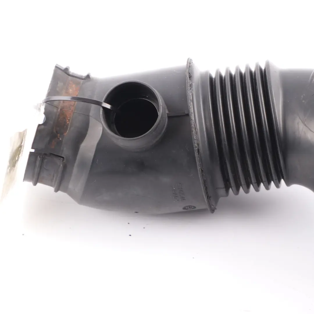 Intake Pipe Hose Line to Vauxhall Insignia A 2.0 CDTi Diesel Air with Part number 55561787 Vauxhall Insignia A 2.0 CDTi Diesel Air Intake Pipe Hose Line - SKU 55561787 - Part number 55561787