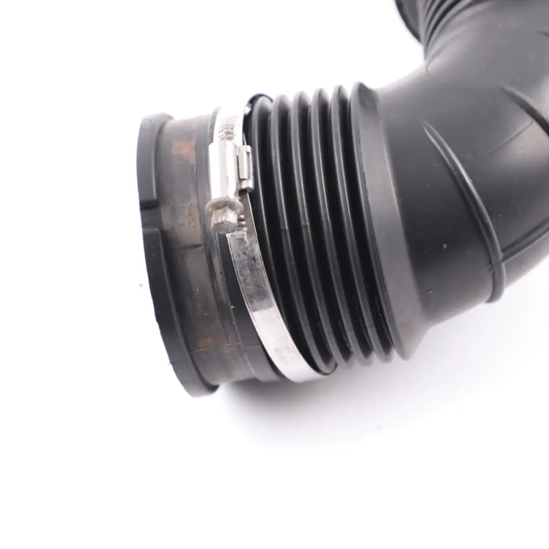 Intake Pipe Hose Line to Vauxhall Insignia A 2.0 CDTi Diesel Air with Part number 55561787 Vauxhall Insignia A 2.0 CDTi Diesel Air Intake Pipe Hose Line - SKU 55561787 - Part number 55561787