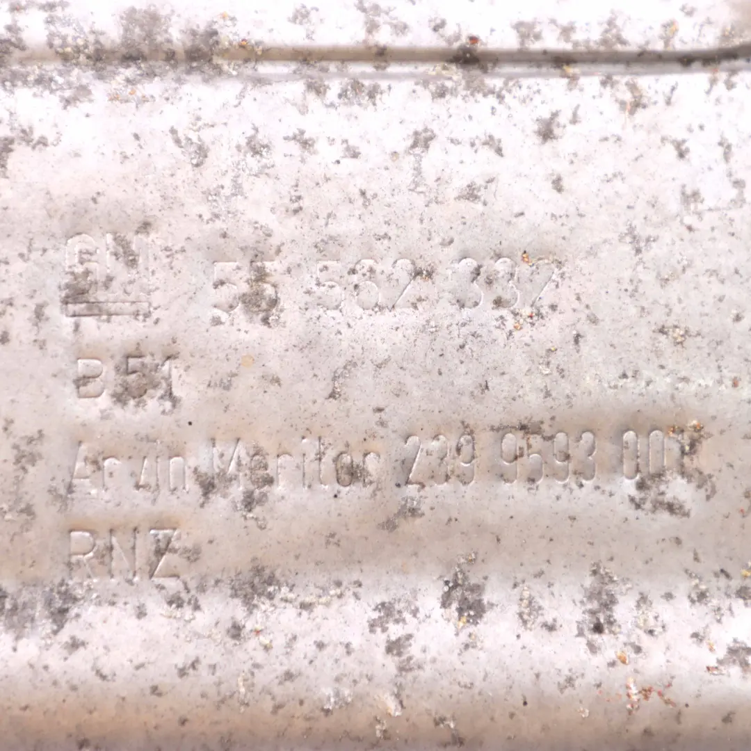 Plaque de résistance à la chaleur Opel Insignia Bouclier thermique pour à propos du numéro de pièce 55562332 Plaque de résistance à la chaleur Opel Insignia Bouclier thermique - SKU 55562332 - Numéro de pièce 55562332