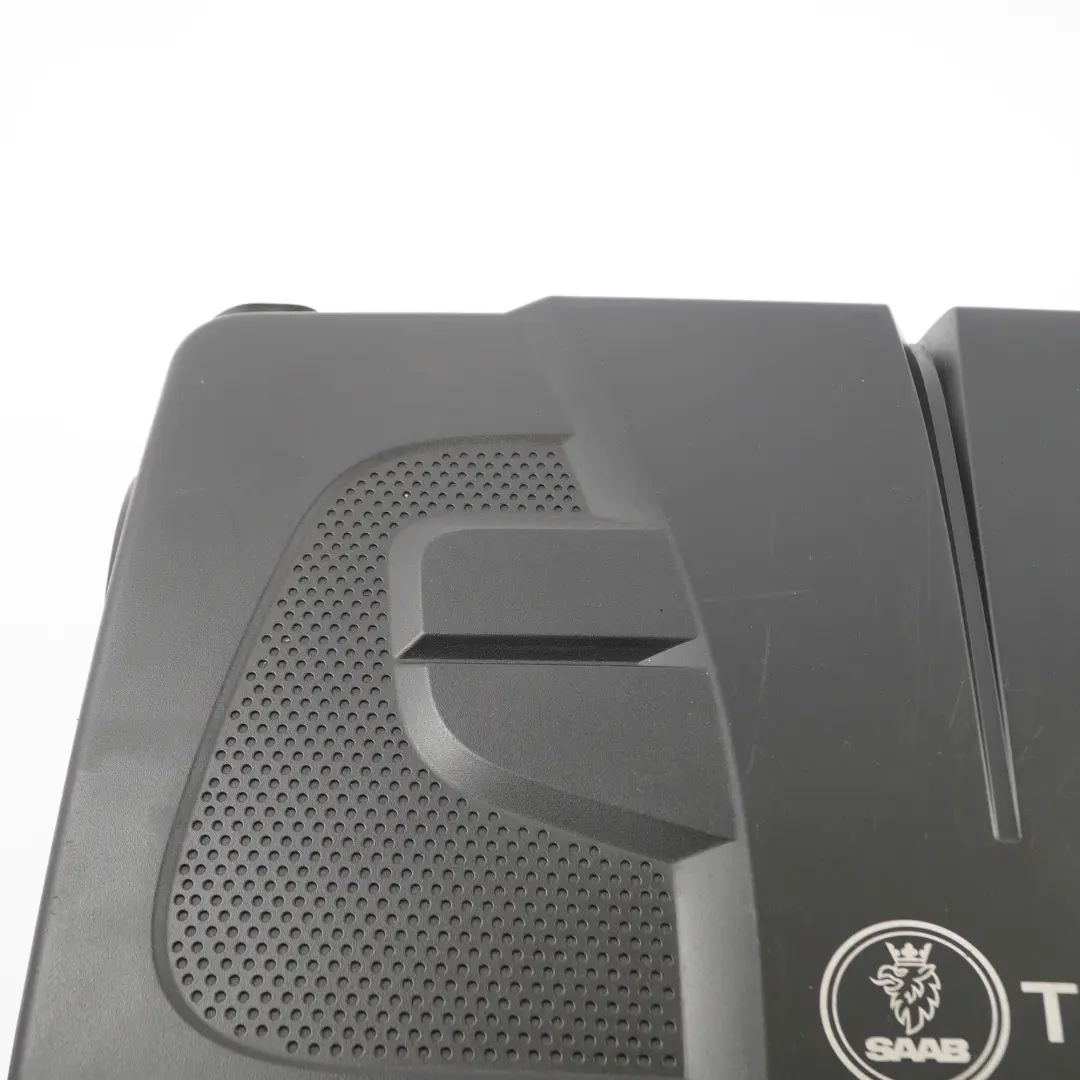 Top Acoustic Trim Panel to Engine Cover Saab 9-3 1.9 TTiD Diesel Engine with Part number 55562522 Engine Cover Saab 9-3 1.9 TTiD Diesel Engine Top Acoustic Trim Panel - SKU 55562522 - Part number 55562522