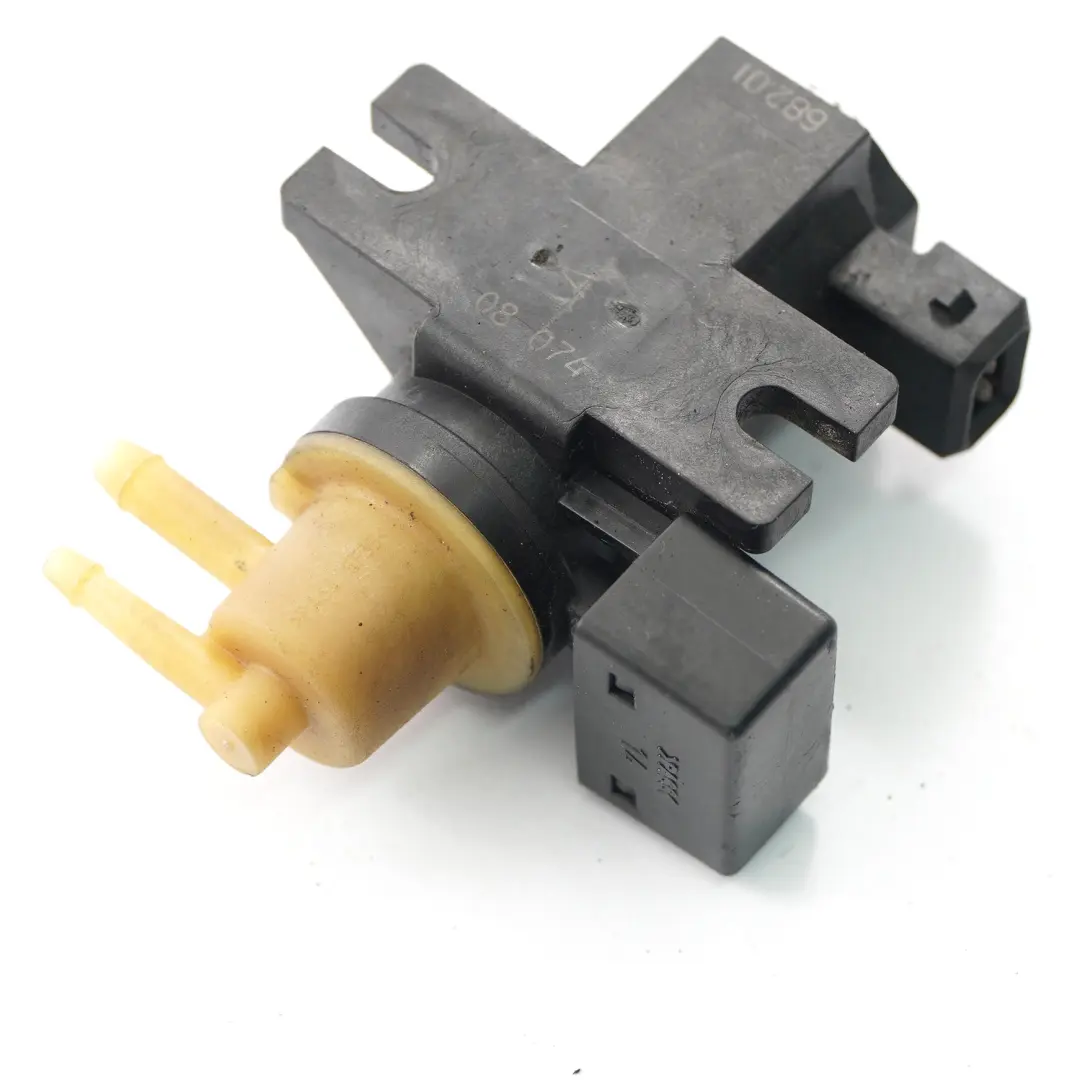 Ttdi Opel Vectra C 1.9 Cdti Diesel Valvola turbo a vuoto per Saab 9-3 1.9 con numero di parte 55563532 Saab 9-3 1.9 Ttdi Opel Vectra C 1.9 Cdti Diesel Valvola turbo a vuoto - SKU 55563532 - Numero di parte 55563532