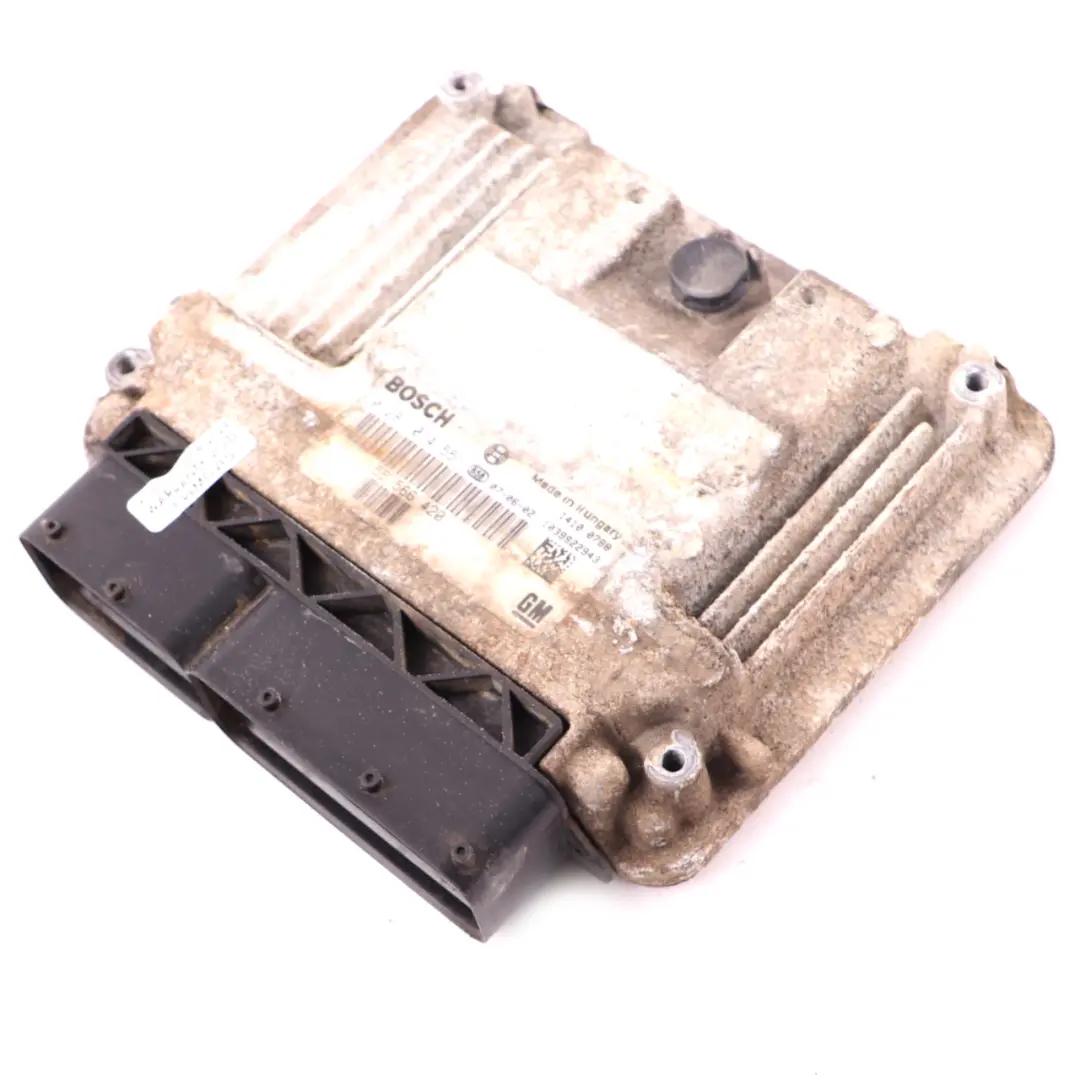 ECU Saab 9-3 1.9 Tid Z19DTH Diesel Engine Control Module Unit Automatic to with Part number 55566420 ECU Saab 9-3 1.9 Tid Z19DTH Diesel Engine Control Module Unit Automatic - SKU 55566420 - Part number 55566420