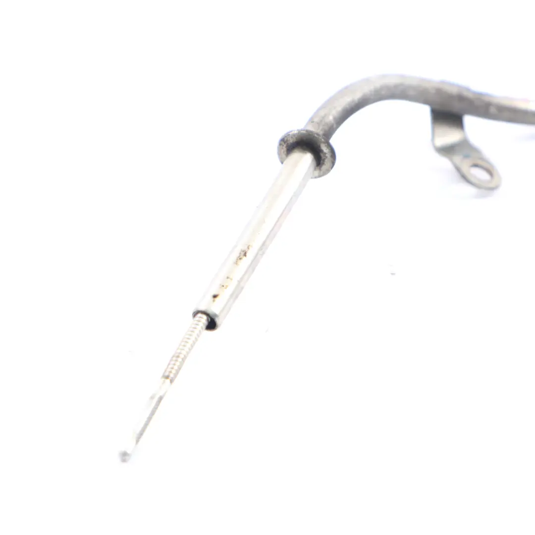 Oil Level Dipstick Tube to Vauxhall Insignia A Astra J 2.0 CDTI Engine with Part number 55567355 Vauxhall Insignia A Astra J 2.0 CDTI Engine Oil Level Dipstick Tube - SKU 55567355 - Part number 55567355