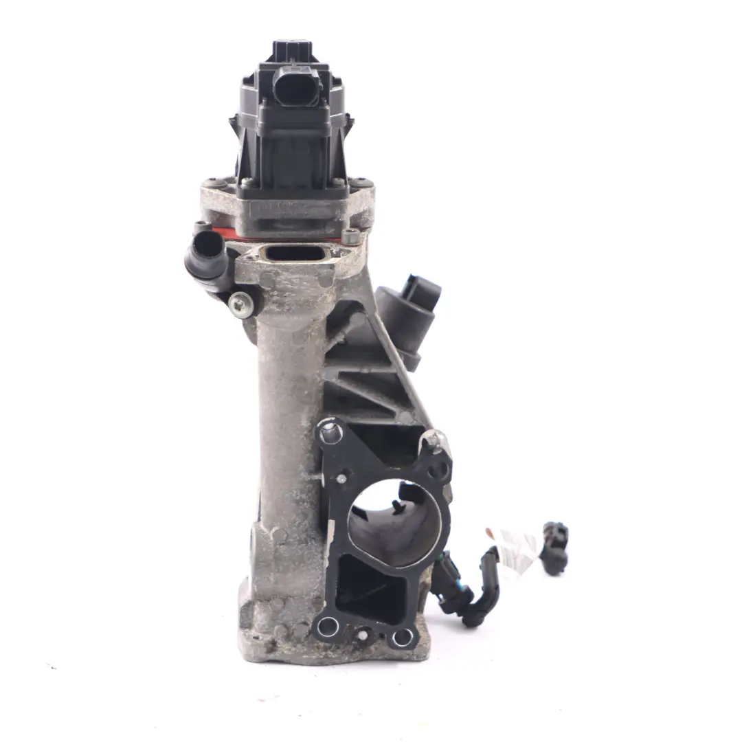 Enfriador de la válvula EGR con carcasa para Opel Insignia A 2.0 CDTI con número de pieza 55567595 Opel Insignia A 2.0 CDTI Enfriador de la válvula EGR con carcasa - SKU 55567595 - Número de pieza 55567595