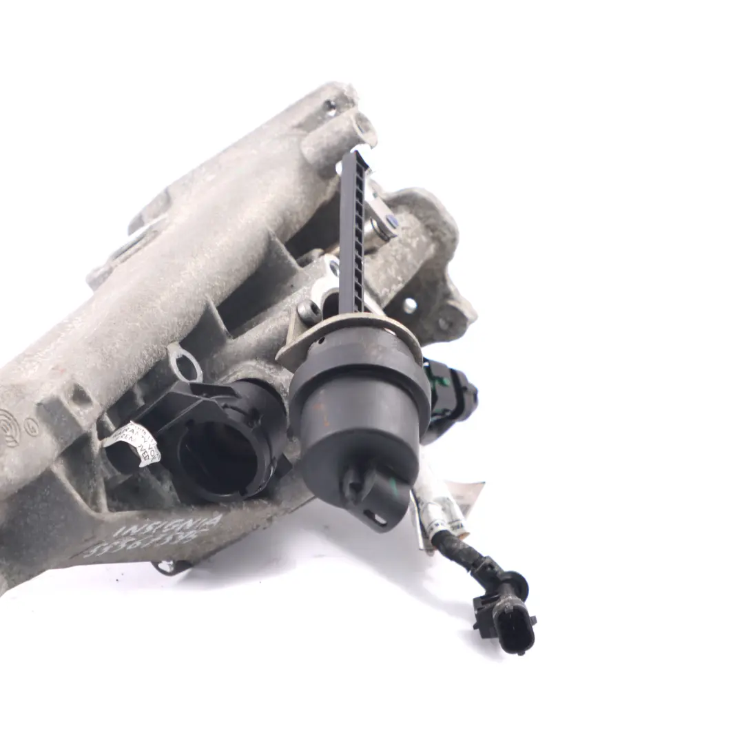 Refrigeratore valvola EGR con alloggiamento per Opel Insignia A 2.0 CDTI con numero di parte 55567595 Opel Insignia A 2.0 CDTI Refrigeratore valvola EGR con alloggiamento - SKU 55567595 - Numero di parte 55567595